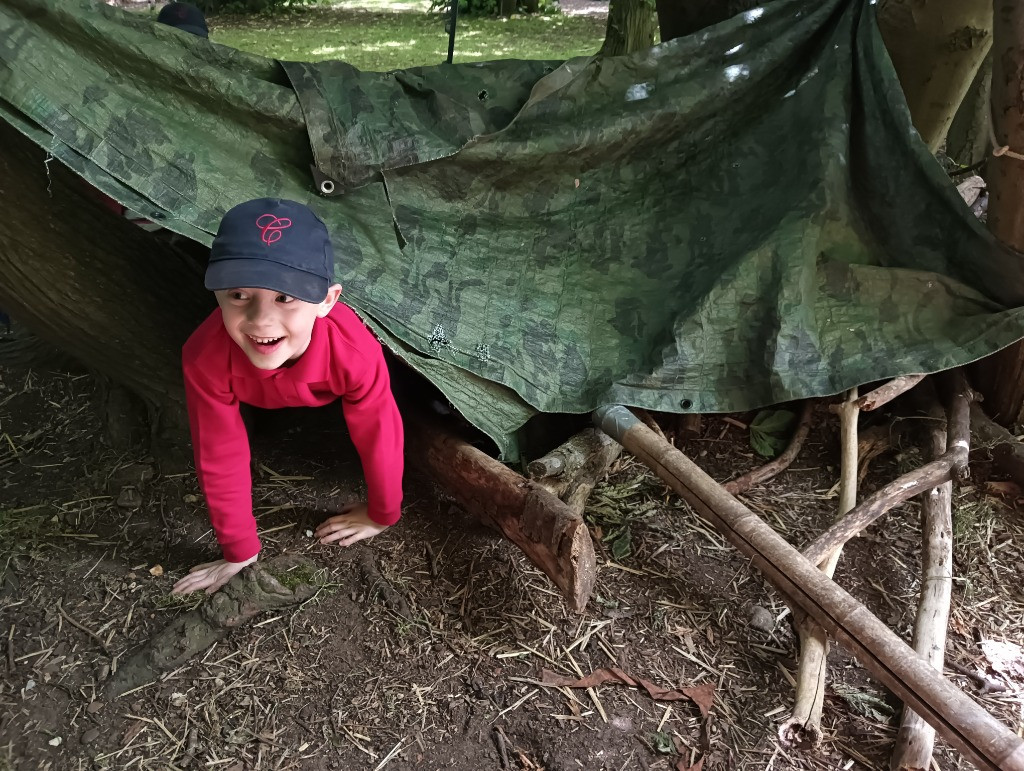 Forest school &#8211; den building and shadow art!, Copthill School