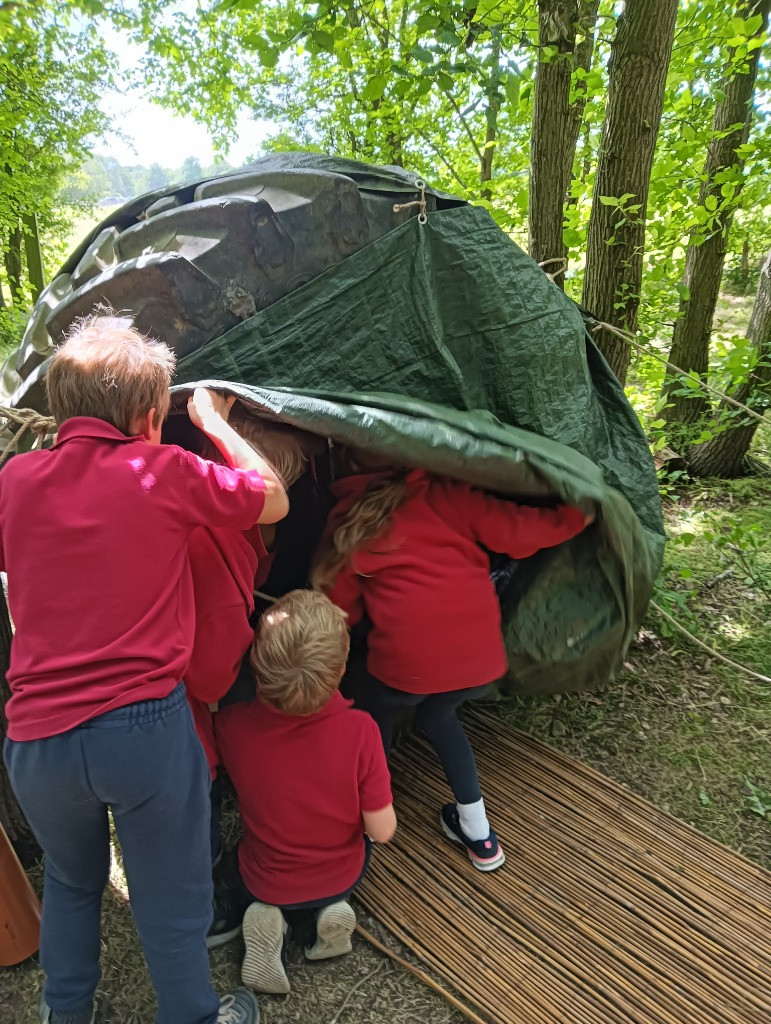 Forest school &#8211; den building and shadow art!, Copthill School
