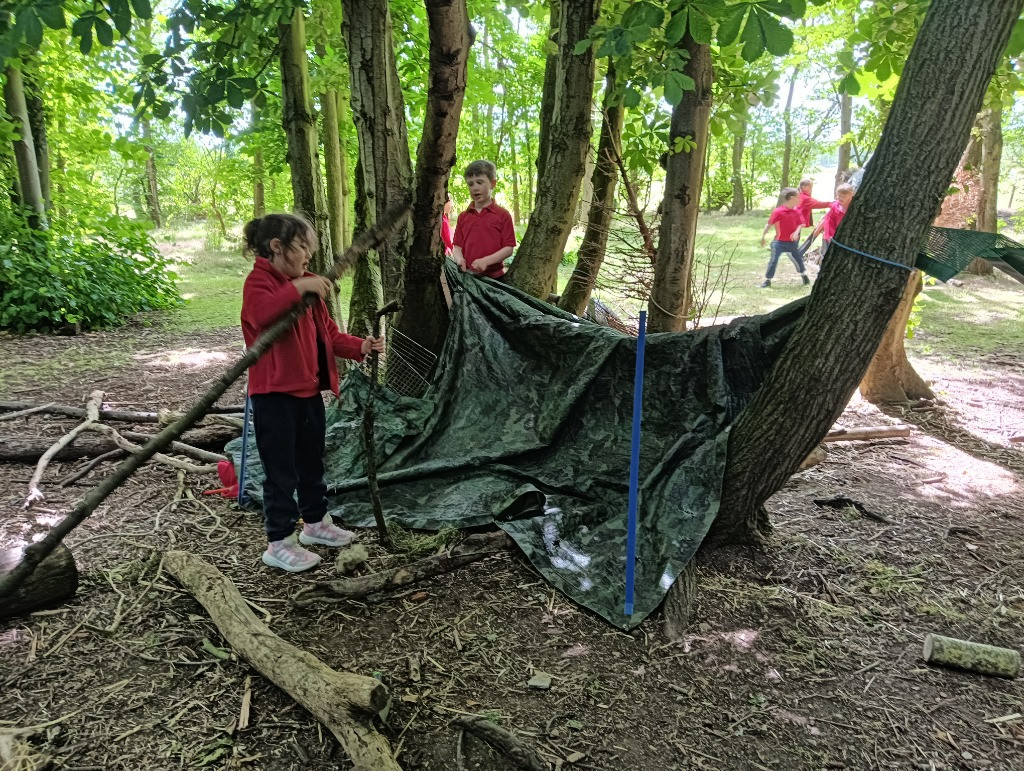 Forest school &#8211; den building and shadow art!, Copthill School