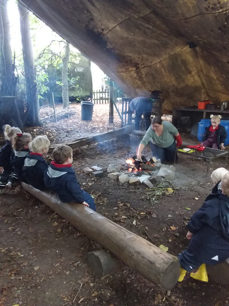 Flatbread on the campfire, Copthill School