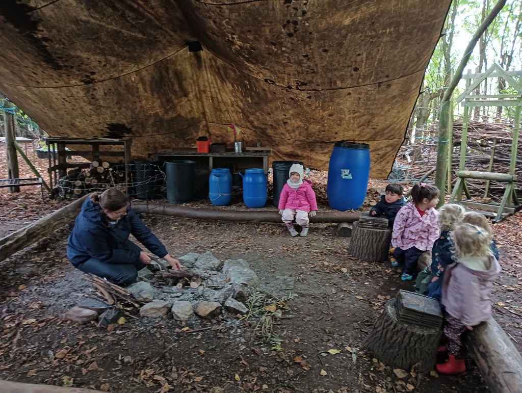 Flatbread on the campfire, Copthill School