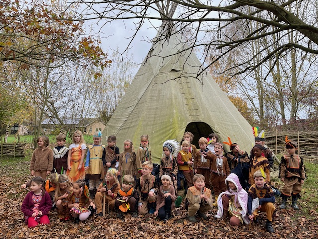 Native American experience day&#8230;, Copthill School