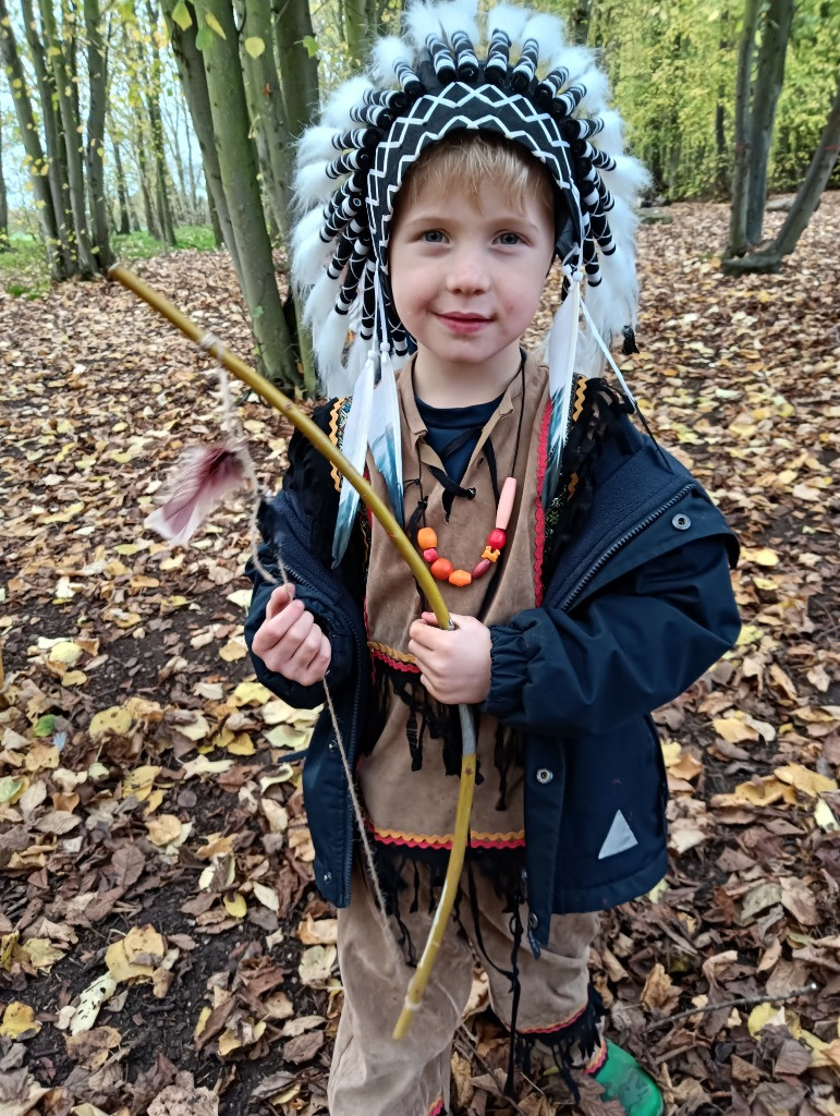 Native American Experience Day at Forest School &#8211; Making Bows and Arrows., Copthill School