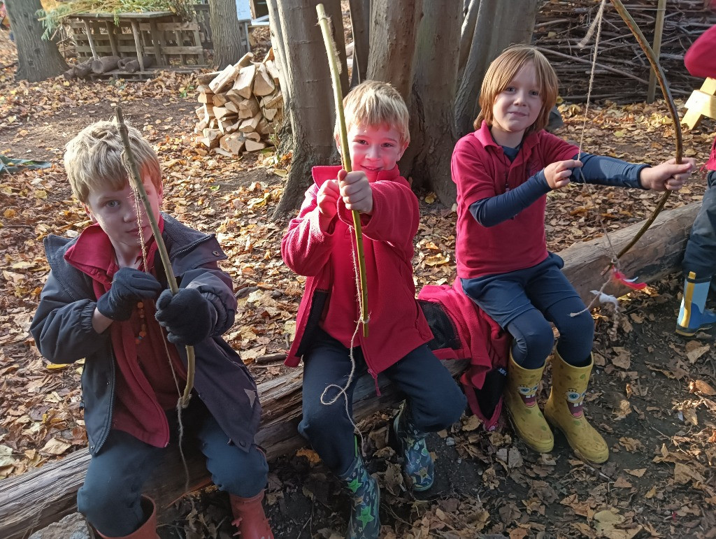 Native American Experience Day at Forest School &#8211; Making Bows and Arrows., Copthill School