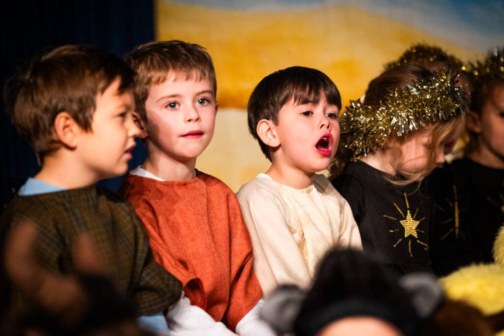 Higgledy Piggledy Nativity!, Copthill School