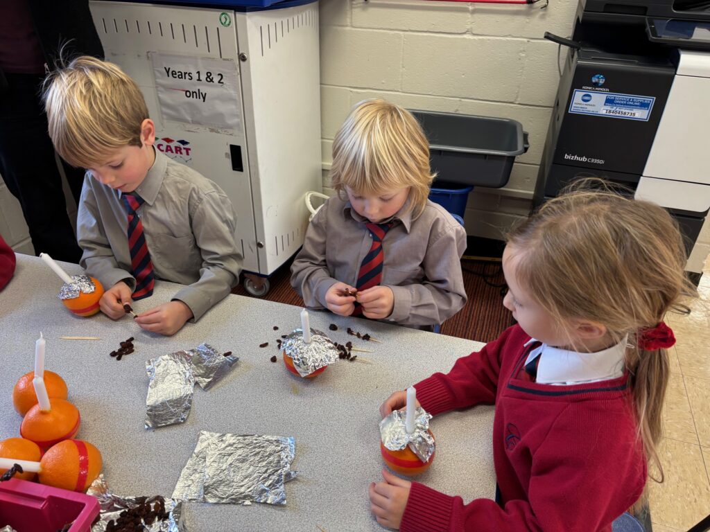 Christmas Christingle Creations!, Copthill School