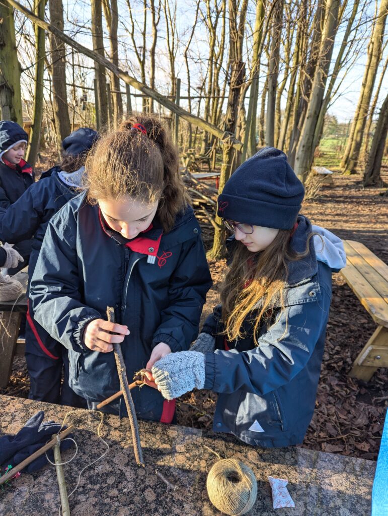 6H- Exploring Native American traditions, Copthill School