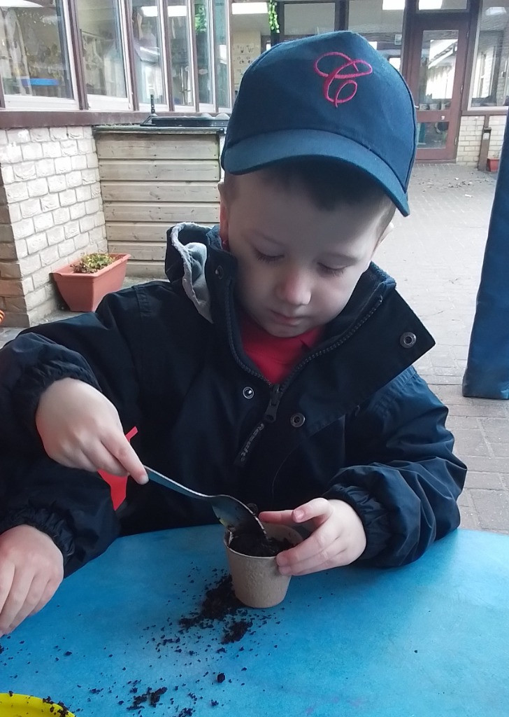 Green thumbs and fingers, Copthill School