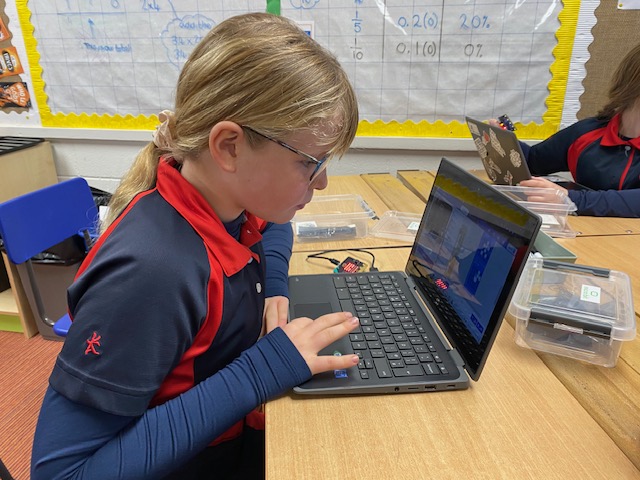 5C program their own animations, Copthill School