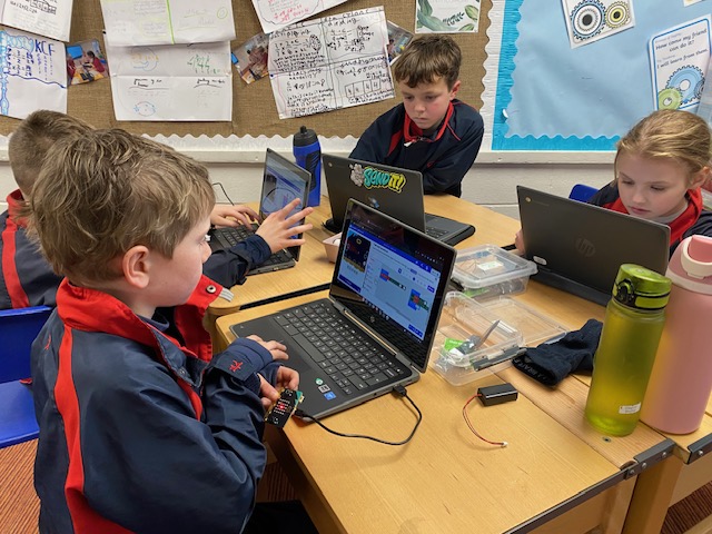 5C program their own animations, Copthill School