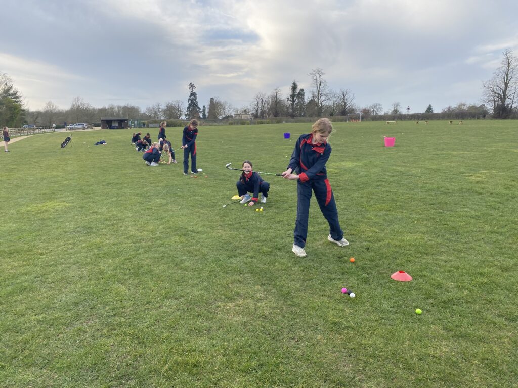 Girls&#8217; tasters- Golf session, Copthill School