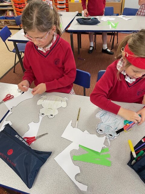 Frog weaving, Copthill School