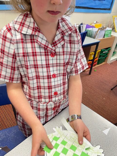 Frog weaving, Copthill School