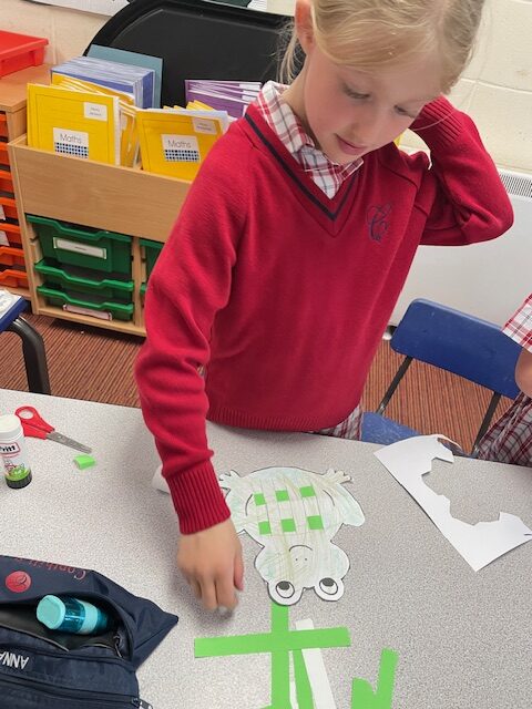 Frog weaving, Copthill School