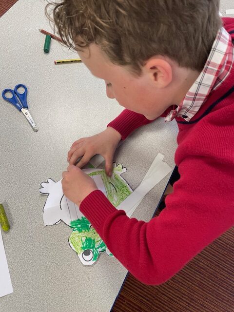 Frog weaving, Copthill School
