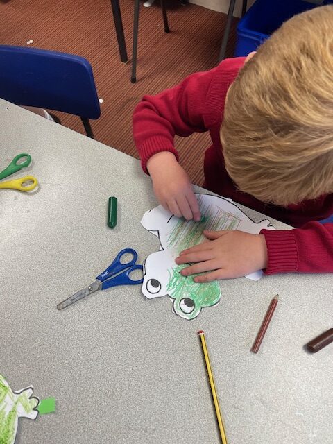 Frog weaving, Copthill School