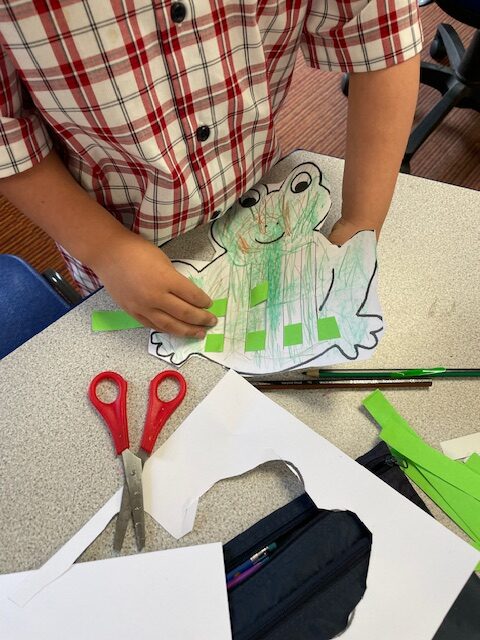 Frog weaving, Copthill School