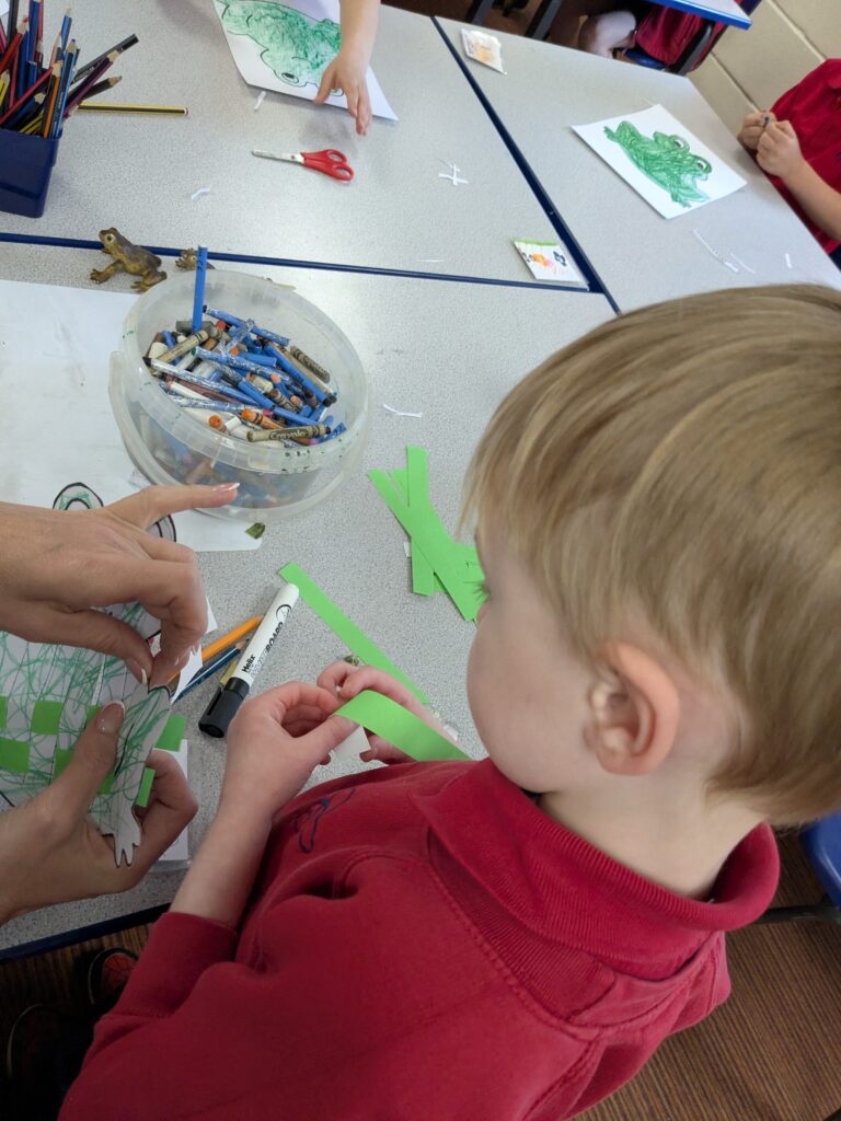 Frog weaving, Copthill School