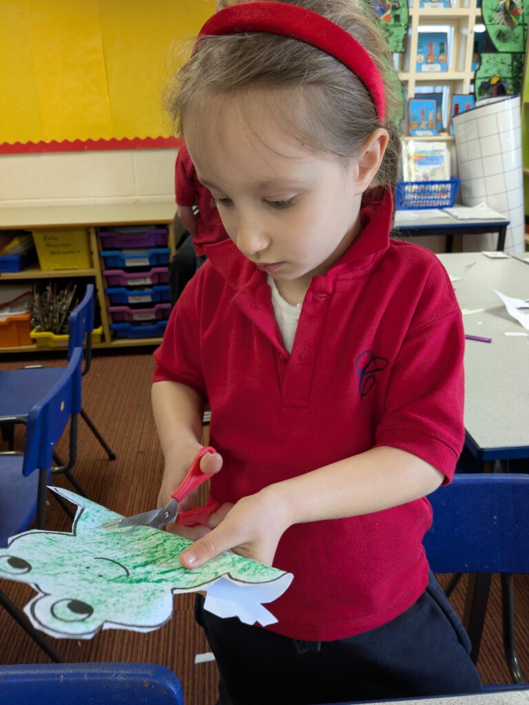 Frog weaving, Copthill School