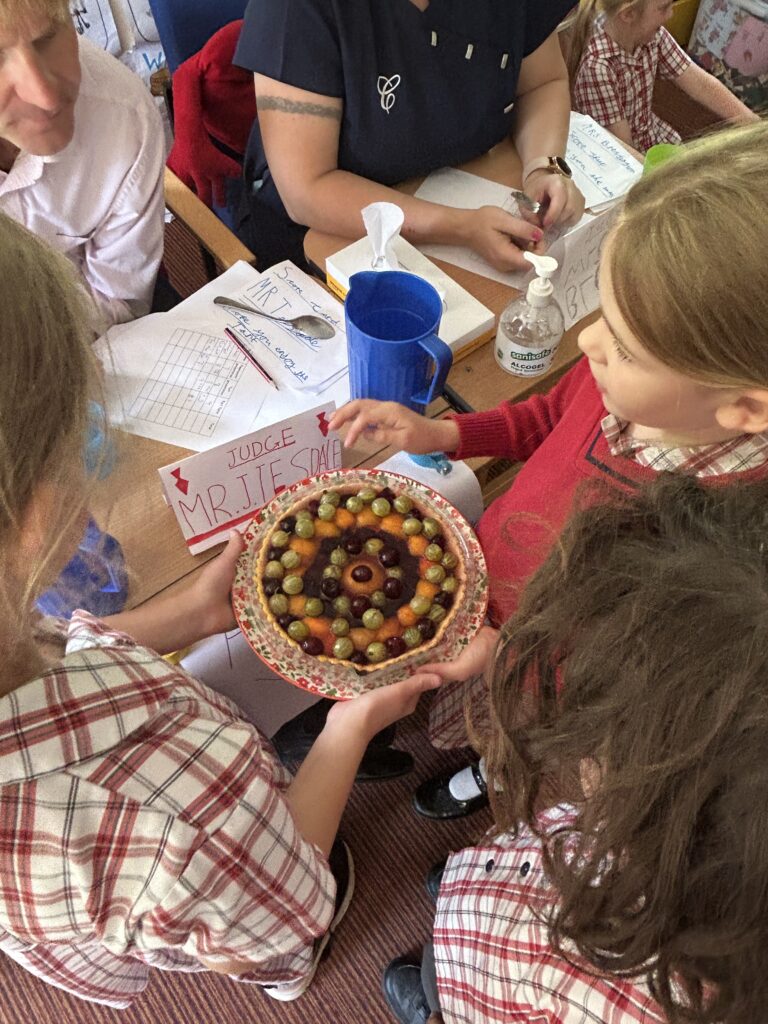 Parisienne Tarts galore 🍰, Copthill School